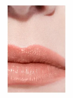 CHANEL ROUGE COCO BAUME SHINE Hydrating Beautifying Tinted Lip Balm Buildable Colour^ Huulet