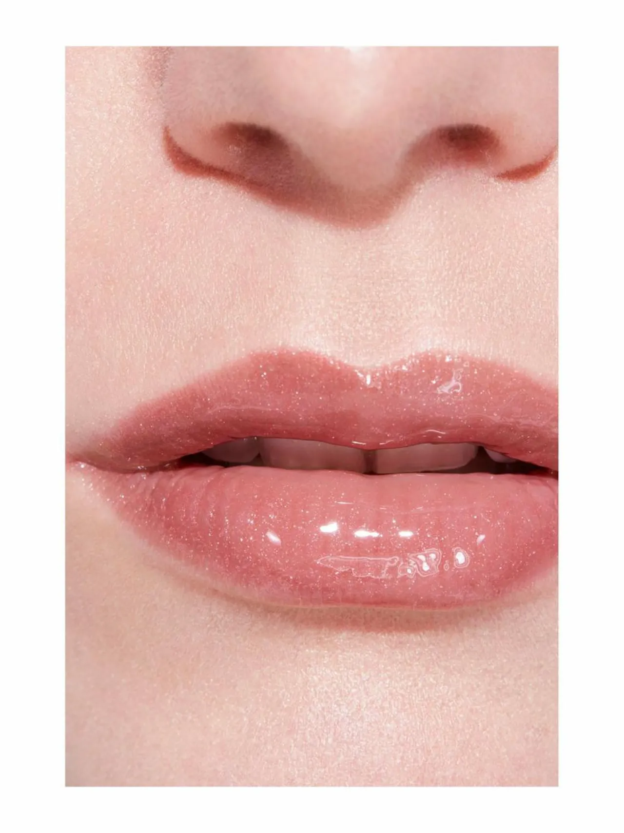 CHANEL ROUGE COCO GLOSS Moisturising Gloss^ Huulet