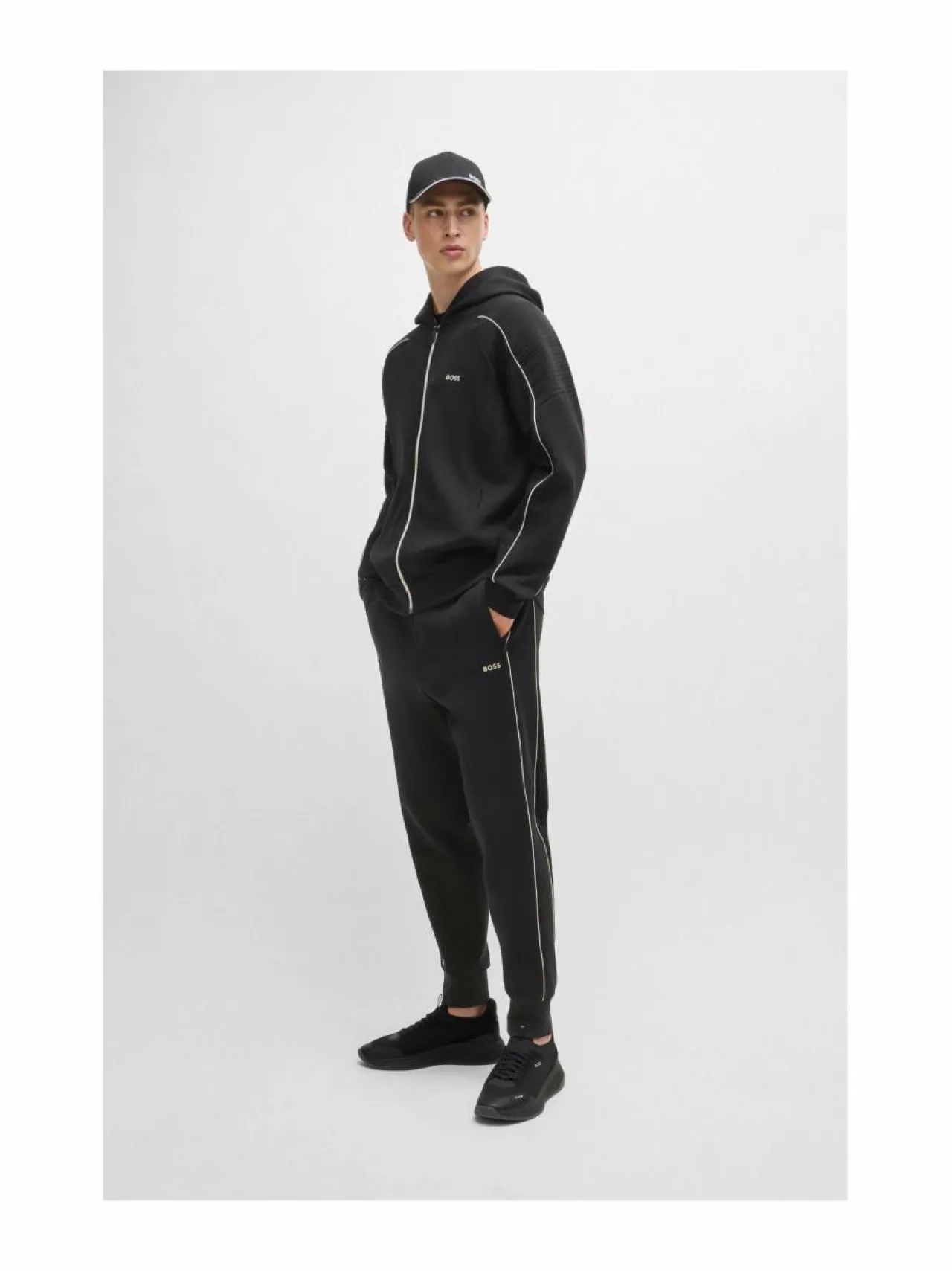 Paidat<BOSS Saggy-hupullinen collegetakki 001 BLACK