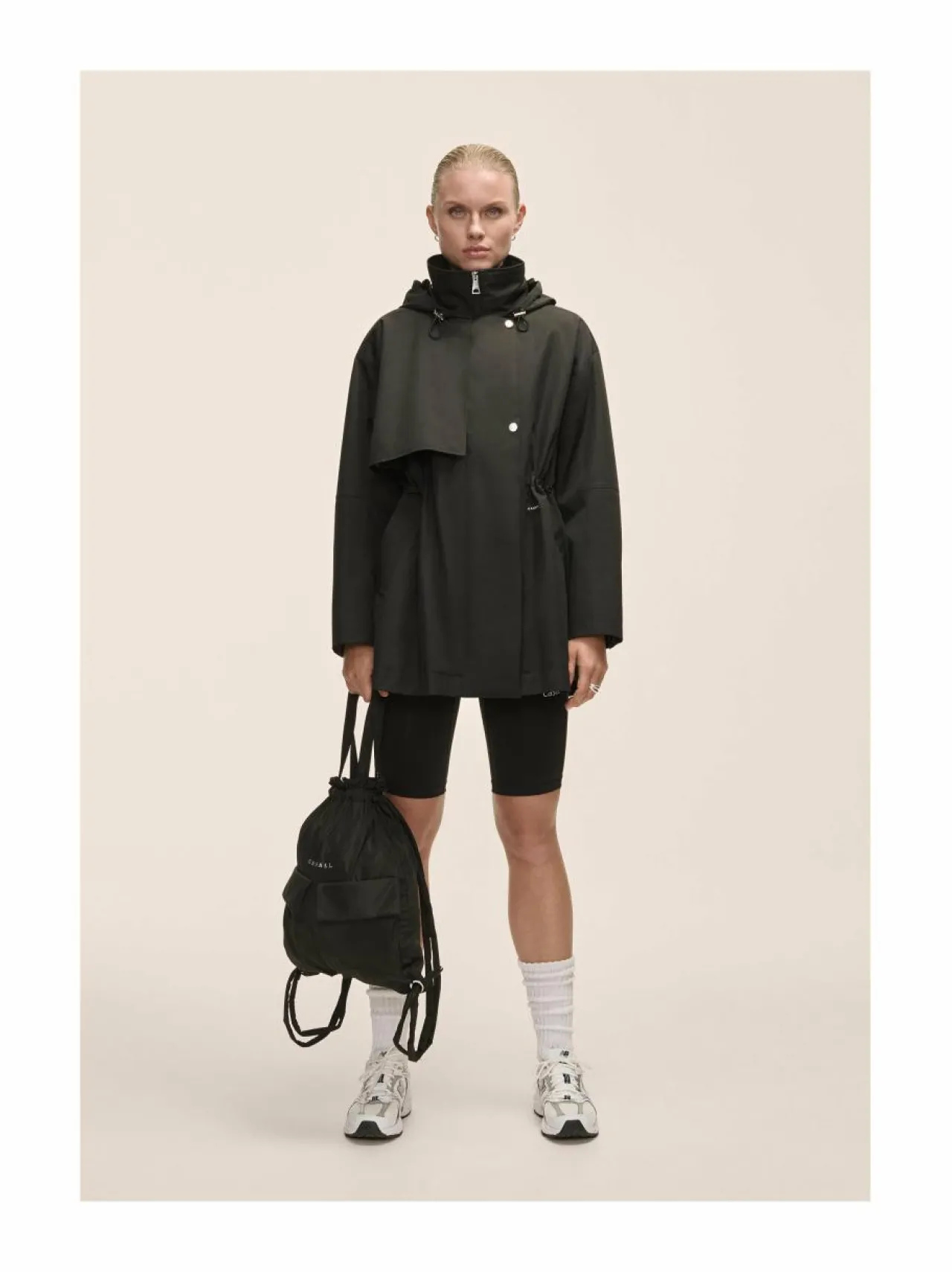 Casall Scandi Trench -sadetakki^ Urheilutakit