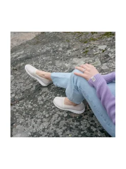 Kävelykengät & Loaferit<Pomar SELJA Naisten vegaaniset stretch ballerinat OFF WHT STRETCH/MICRO/WHT SOLE