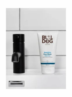 Miehet<Bulldog Natural Skincare Sensitive Face Wash -puhdistustuote 150 ml