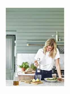 Cuisinart SG6BE Seasoning Mill -automaattinen ladattava maustemylly^ Muut Keittiölaitteet