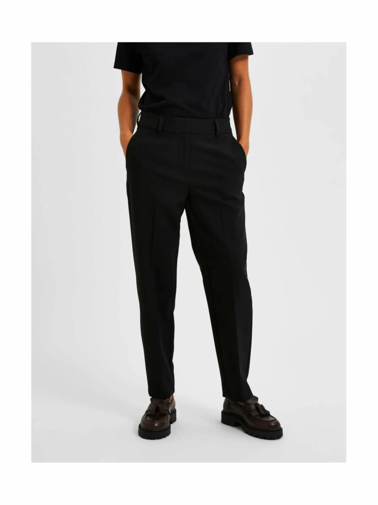 Housut<Selected SlfRita Ria Cropped -housut BLACK
