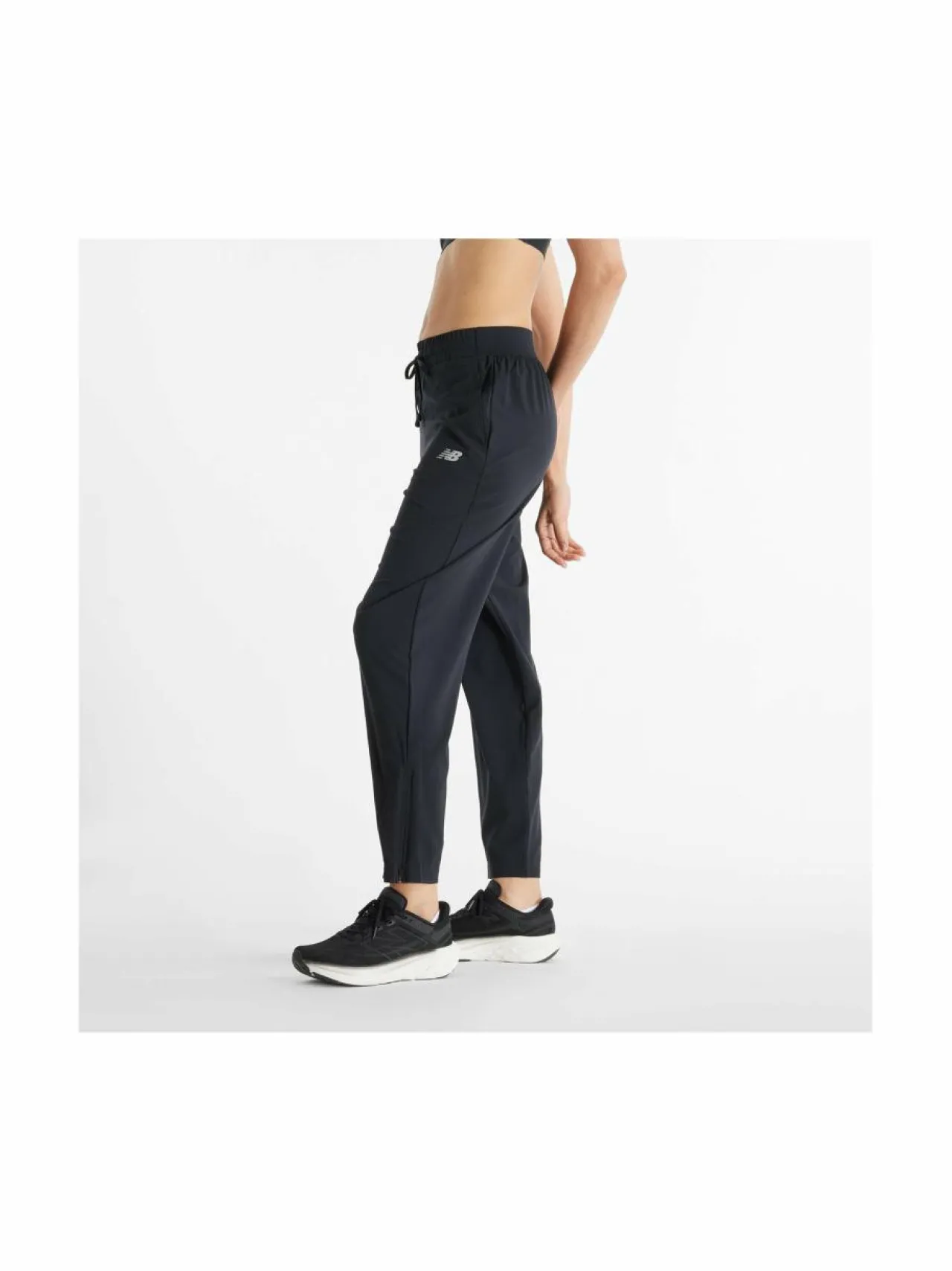 Urheiluhousut & Treenitrikoot<New Balance Sport Essentials Performance -housut BK BLACK