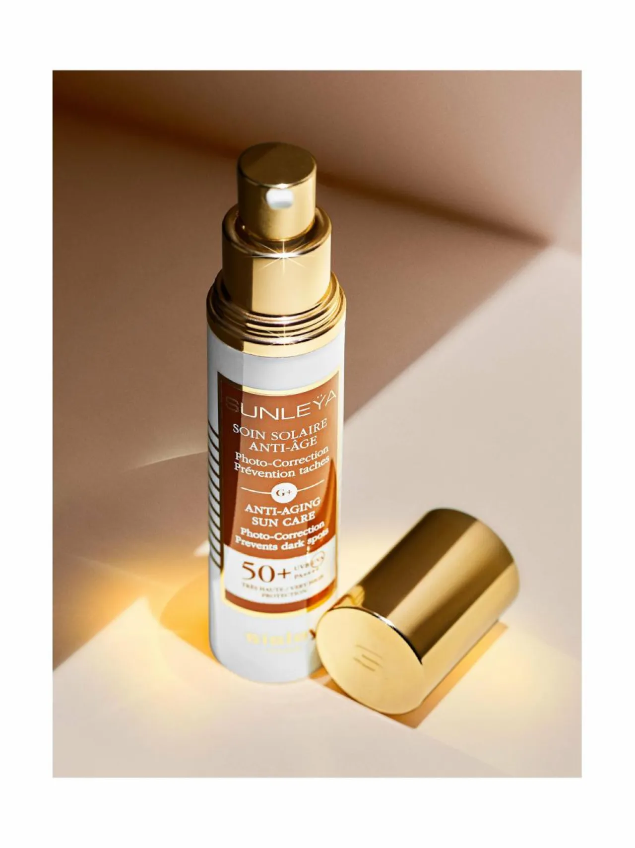 Aurinkotuotteet<Sisley Sunleÿa Anti-Aging Sun Care SPF50+ -aurinkovoide