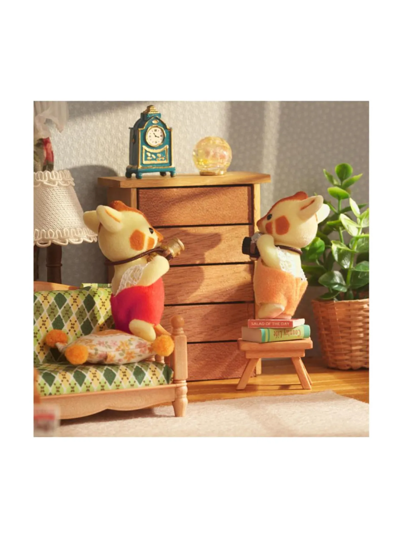 SYLVANIAN FAMILIES Kirahviperhe Highbranch^ Nuket & Nuken Tarvikkeet