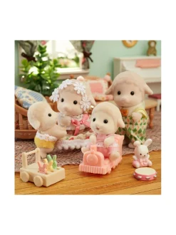 SYLVANIAN FAMILIES Lammasperhe^ Nuket & Nuken Tarvikkeet