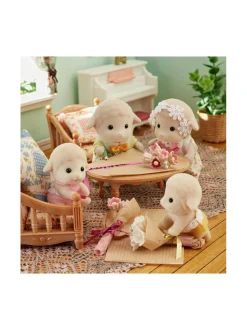 SYLVANIAN FAMILIES Lammasperhe^ Nuket & Nuken Tarvikkeet