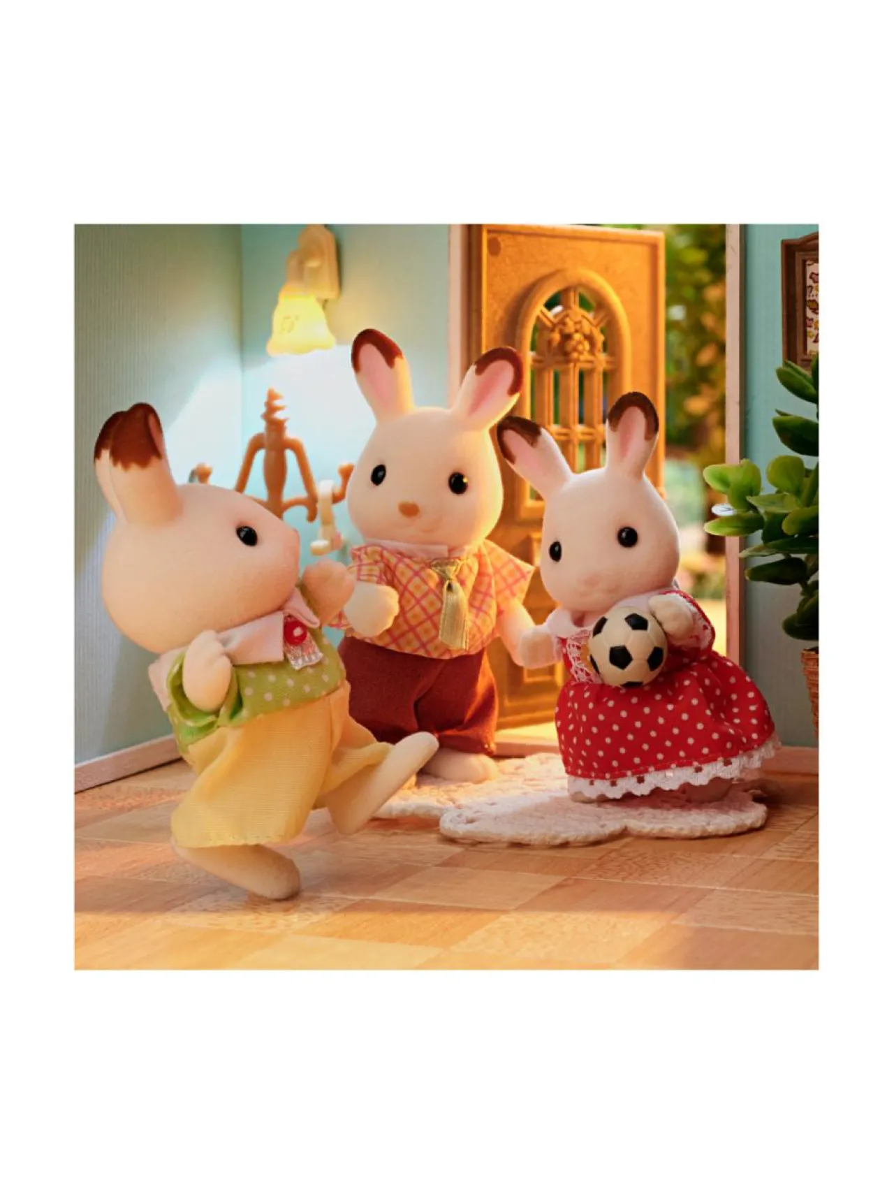 SYLVANIAN FAMILIES Suklaapupuperhe^ Nuket & Nuken Tarvikkeet