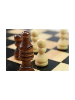 Pelit<TACTIC Sakkipeli Lyijyrasissa