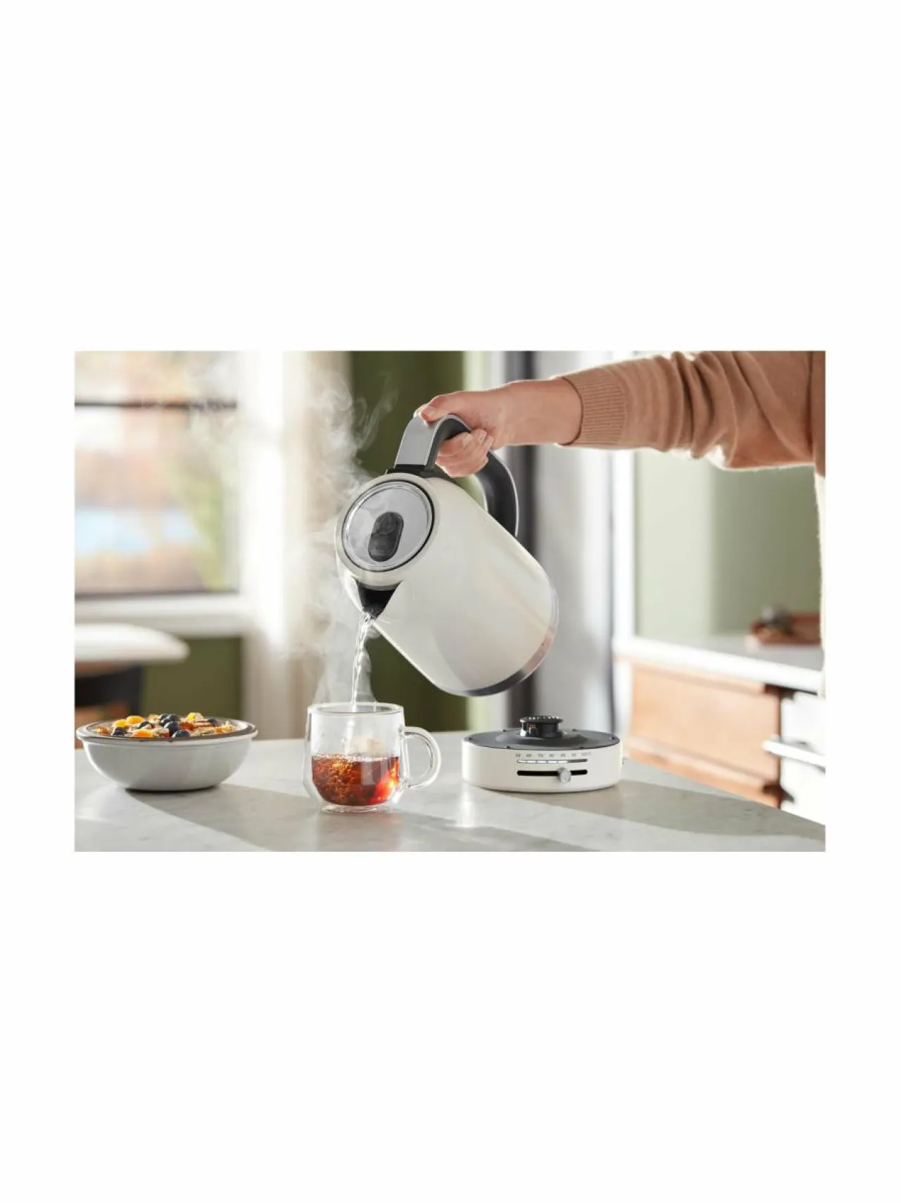 Kahvin- & Vedenkeittimet<KitchenAid Temp Control -vedenkeitin 1,7 l PORCELAIN