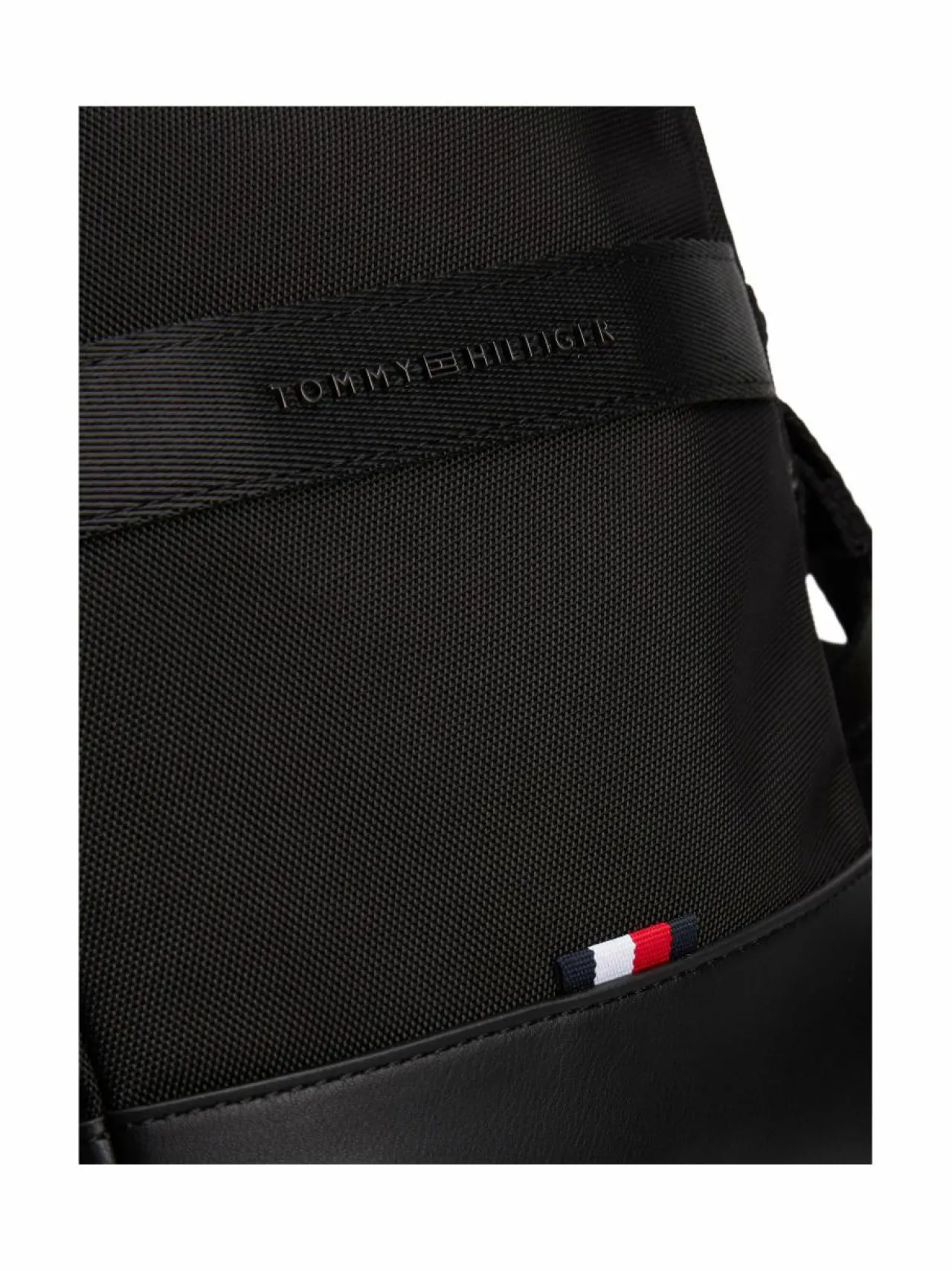 Laukut<Tommy Hilfiger TH Travel Mini Reporter -laukku BDS BLACK