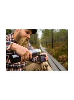 Retkeilytarvikkeet<Thermos Midnight Blue 0,75 l TUMMANSININEN