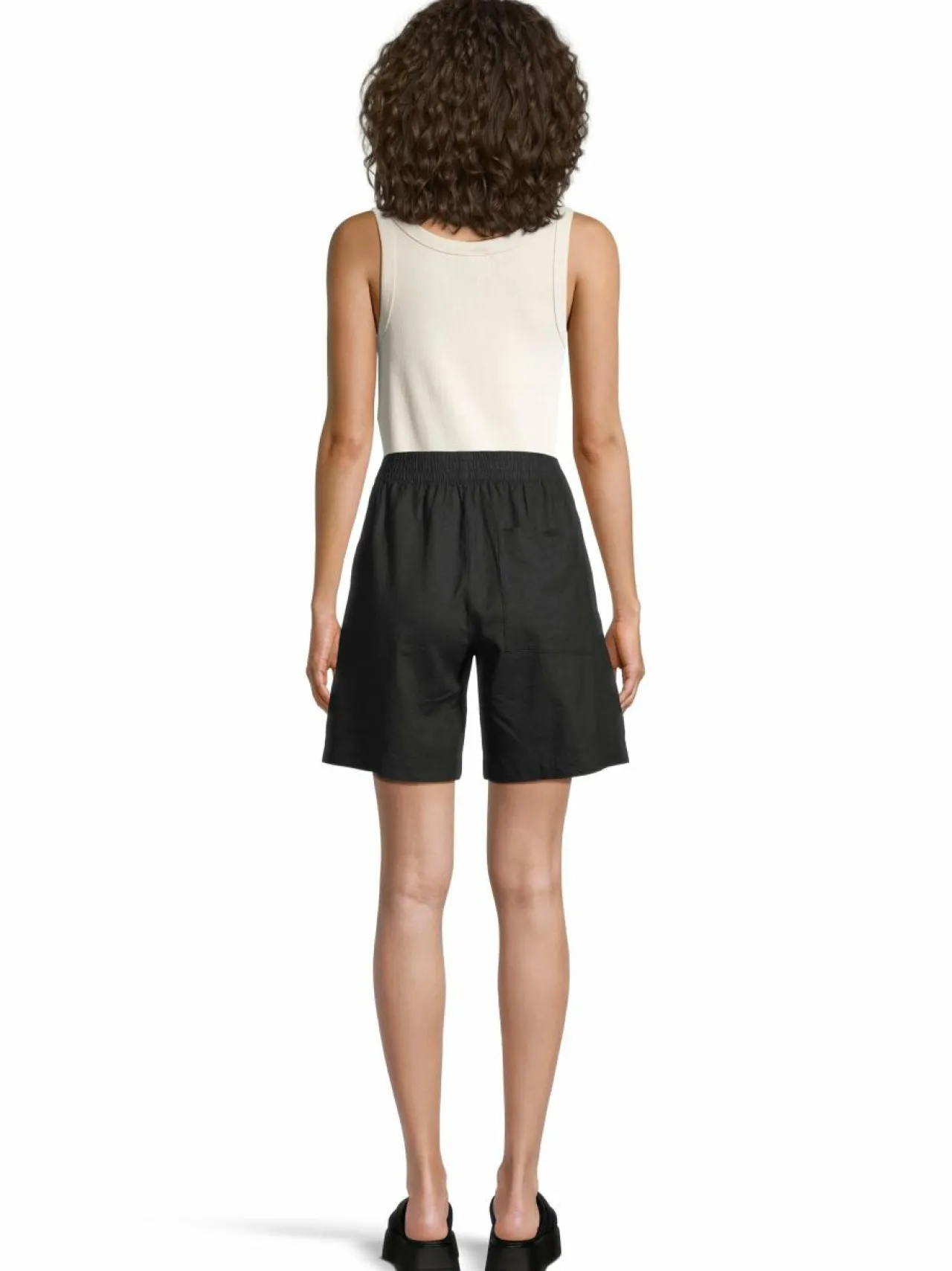 Housut<NOOM Tiana-shortsit BLACK