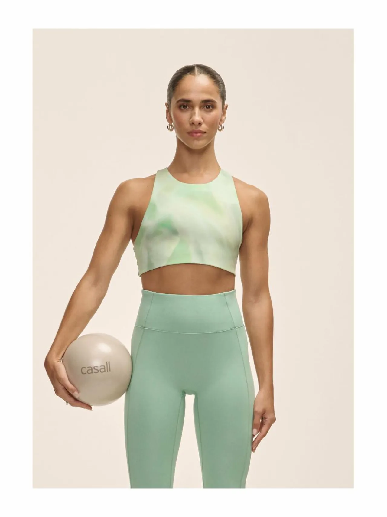 Paidat, Hupparit & Colleget<Casall Tie Back -treenitoppi 591 ILLUSION GREEN