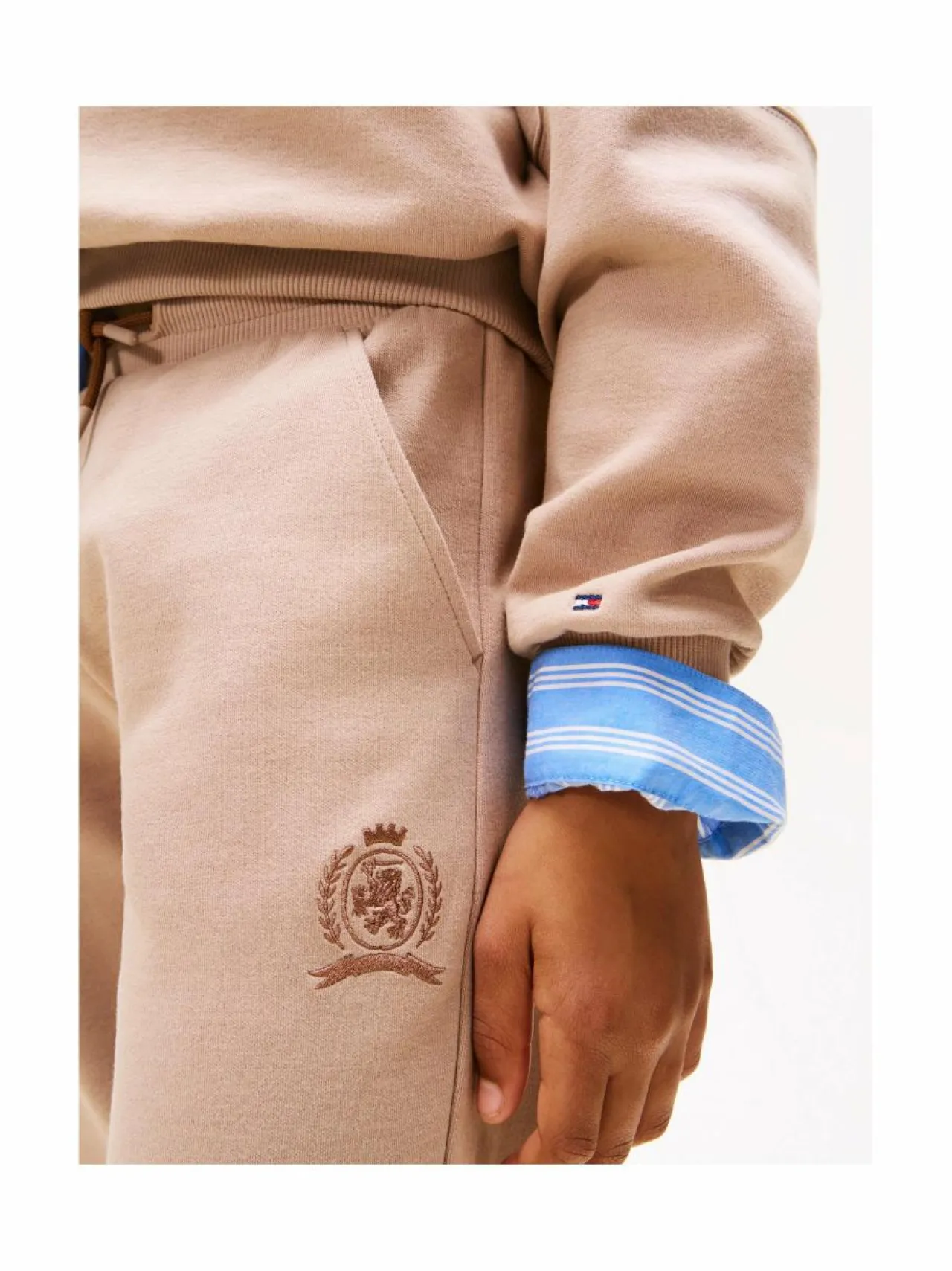 Housut & Jumpsuitit<Tommy Hilfiger Tonal Crest -collegehousut GUQ MALTED MILK