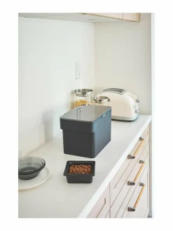 Säilytys<Yamazaki Tower Pet Food -säilytyslaatikko 6 l BLACK