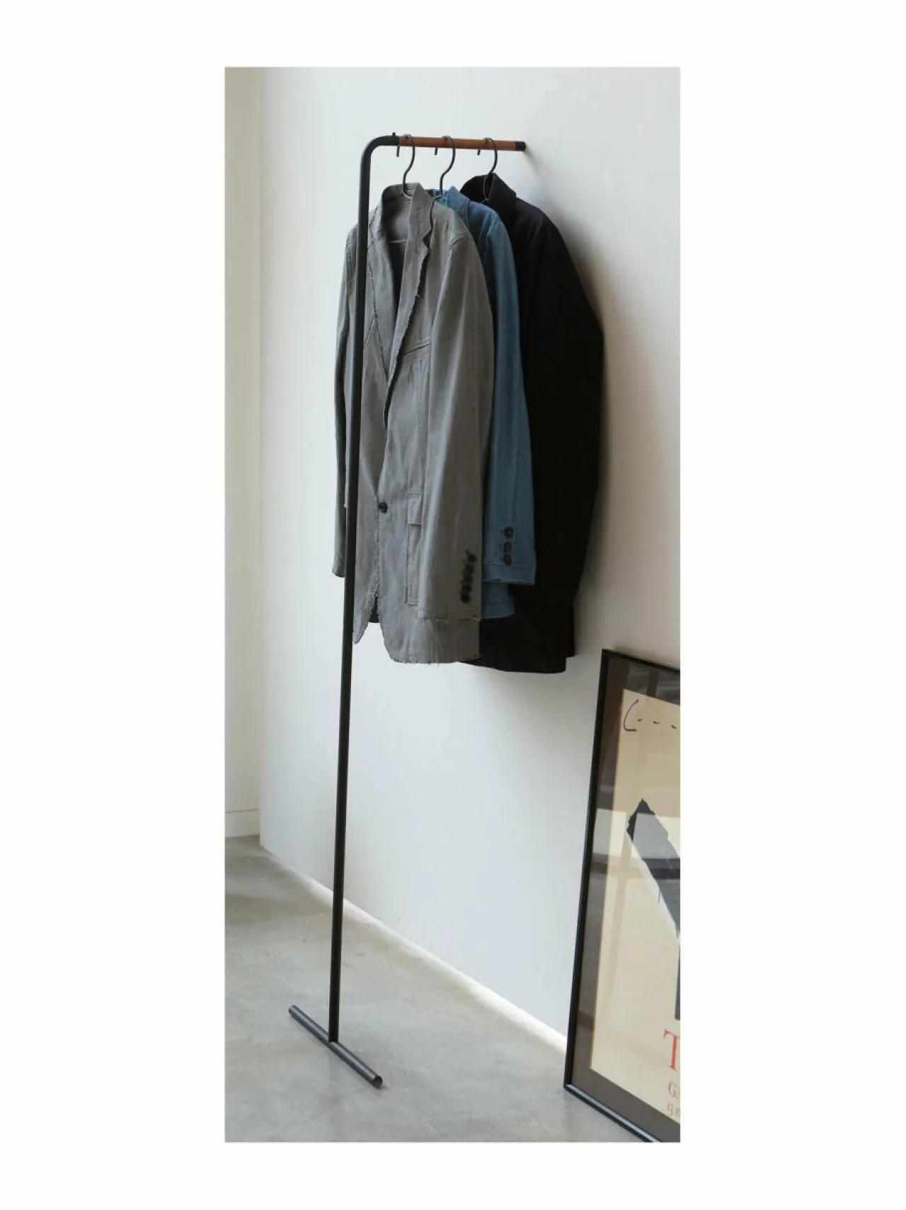Yamazaki Tower Slim -vaateteline 160 x 38,5 x 42 cm^ Säilytys