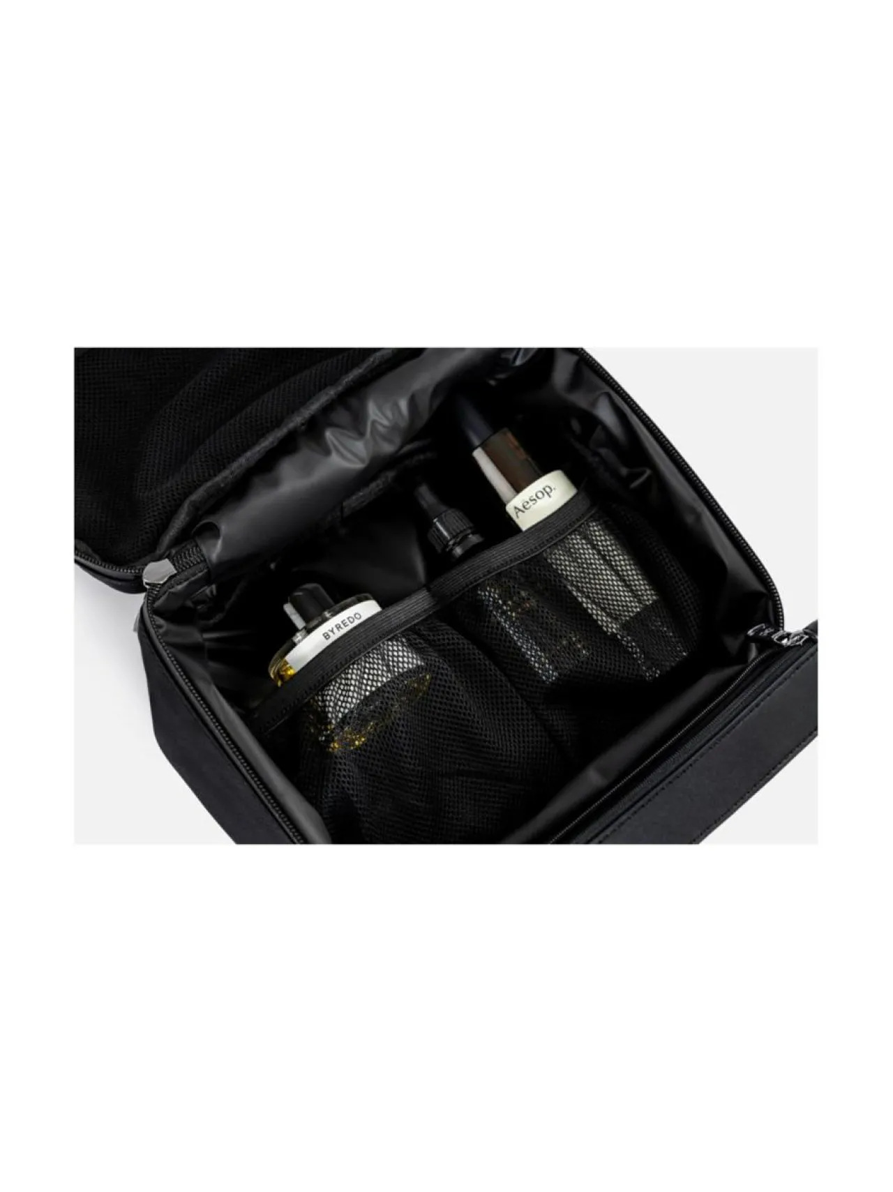 Toiletti- & Meikkilaukut<MMV Bags Traveler WashBag -toilettilaukku