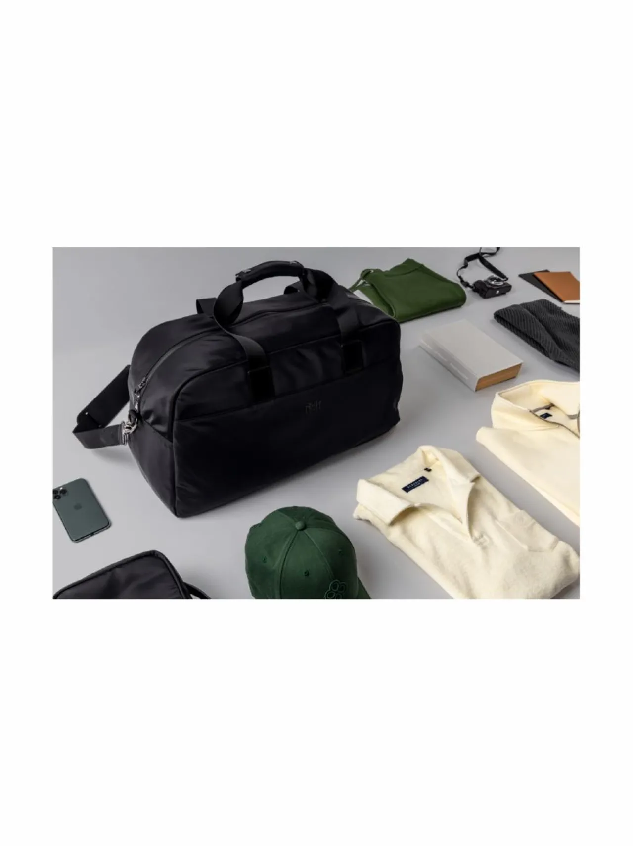 Laukut<MMV Bags Traveler Weekender Bag -viikonloppulaukku MUSTA