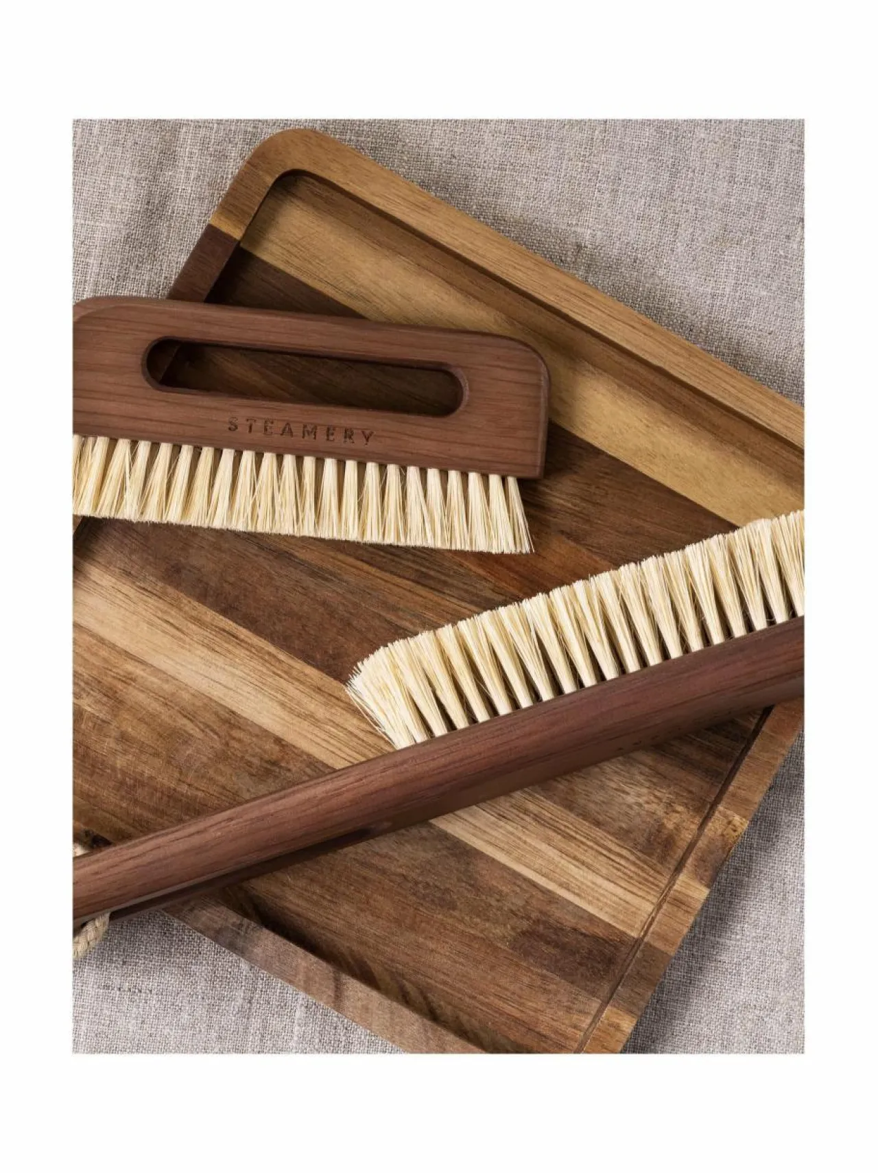 Stockholm Steamery Vegan Pocket Brush -vaateharja^ Pyykkihuolto