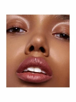 Madara Velvet Wear Cream Lipstick, N32 -huulipuna^ Meikit