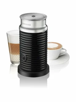 Kahvin- & Vedenkeittimet<Nespresso Vertuo Next Aeroccino -kapselikeitin BLACK