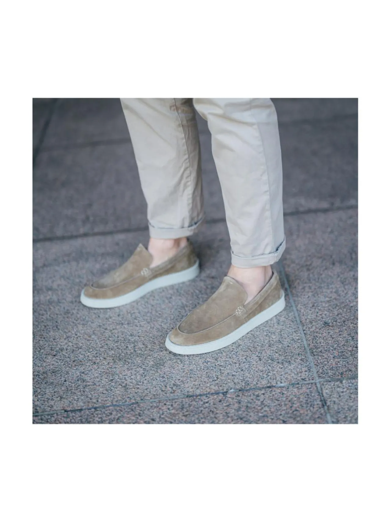Kävelykengät & Loaferit<Pomar VIKLO Miesten loaferit SAND SUEDE