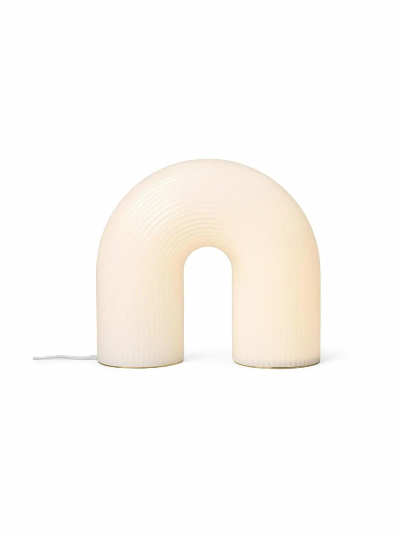 Ferm Living Vuelta-pöytävalaisin^ Lattiavalaisimet