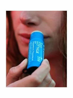 Lahjapakkaukset|Ihonhoitopakkaukset<L:A Bruket Wellbeing Lip Balm Trio -huulivoidepakkaus, 3x14g